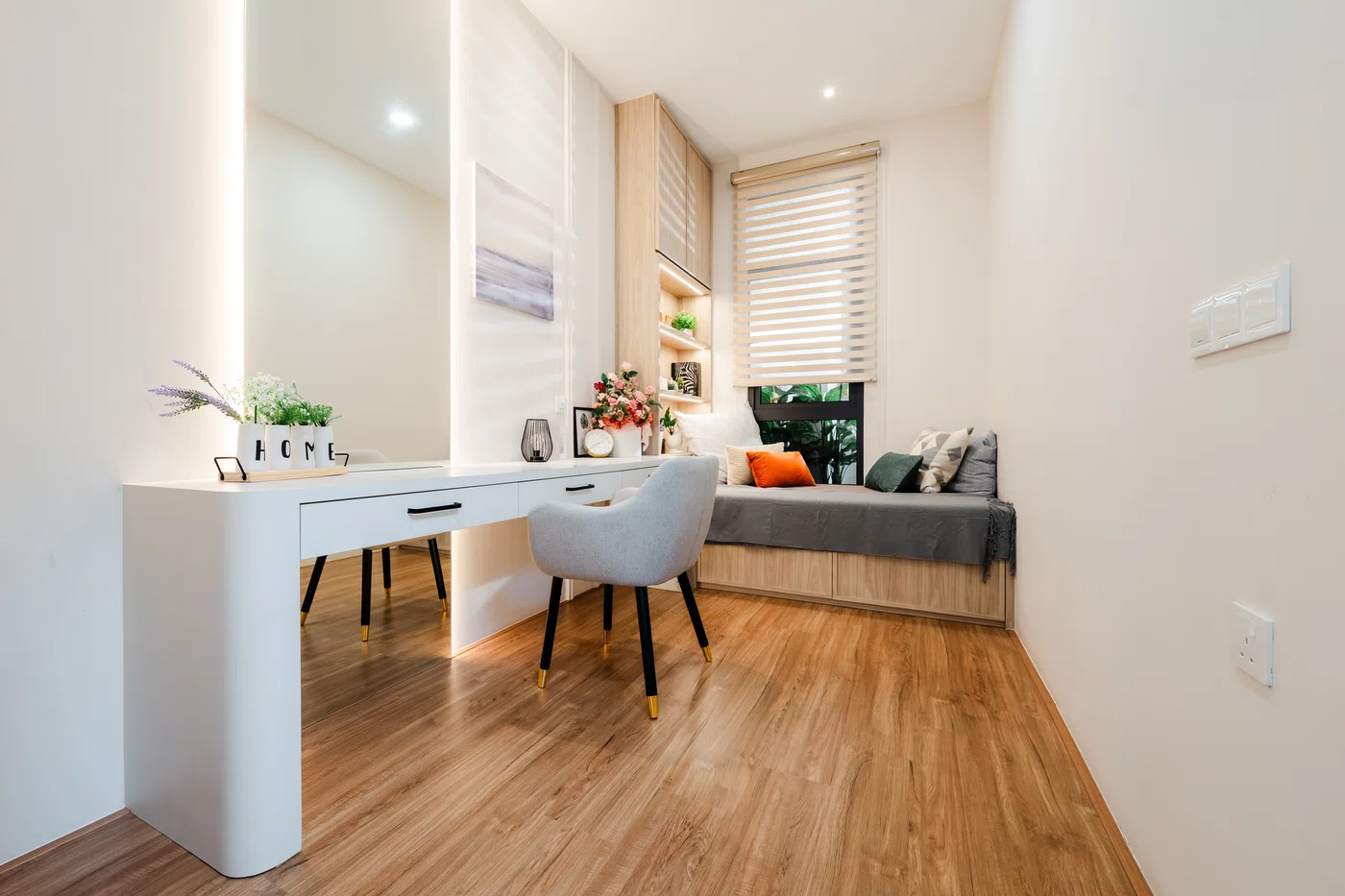 Bright personal study and hobby space at Eden at Botanica&nbsp;CT